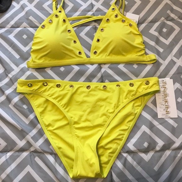 Bikini set - Picture 1 of 4